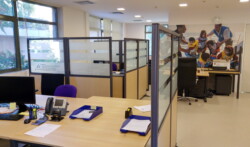 Ολοκληρωμένη Διαμόρφωση Επαγγελματικών χώρων με Διαχωριστικά. Mοντέρνος και εργονομικός σχεδιασμός.