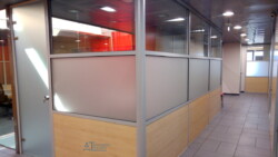 Συστήματα κινητών χωρισμάτων γραφείων αλουμινίου PLUS. Χωρίσματα Γραφείων.