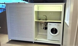 Απολύτως στεγανές η αεριζόμενες δεν χρειάζονται συντήρηση. Δεν σκουριάζουν ποτέ γιατί είναι κατασκευασμένες από αλουμίνιο.