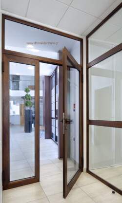 Mairie, St Pierre de Montr, mur rideau 1202