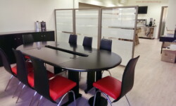 Χαμηλού ύψους διαχωριστικά γραφείων. Χαμηλά μεταθετά χωρίσματα.