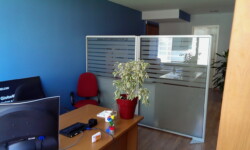 Διαμορφώσεις χώρων γραφείου αυτοστήρικτα μετακινούμενα