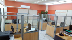 Χαμηλά χωρίσματα αλουμινίου Αυτοστήριχτα αυτοφερόμενα