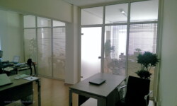 Κινητά χωρίσματα γραφείων χωρίσματα αλουμινίου με εσωτερικές περσίδες